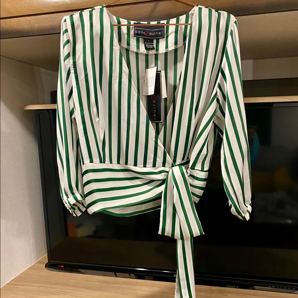 Brand new blouse Polly&Esther